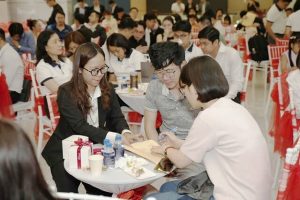 Nhiều khách hàng cân nhắc chọn mua dự án phù hợp với túi tiềnNhiều khách hàng cân nhắc chọn mua dự án phù hợp với túi tiền